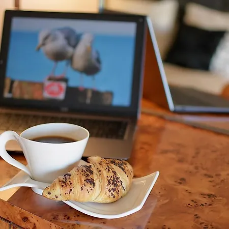 Apartman 411 W Royal Tulip 200 M Od Plazy Dobruk W 5 Gwiazdkowym